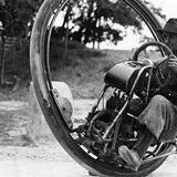 「無駄と夢が詰まっている」1935年の一輪バイクがロマンの塊