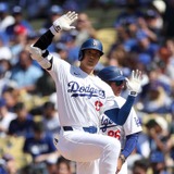 【MLB】「可愛くて永遠に見ていられる」大谷翔平、“いつもと違う”塁上パフォーマンスにファン注目　「ほんま和みますわ」