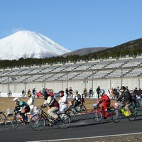 【自転車】富士スピードウェイでママチャリの耐久レース！国際レーシングコースを使用 画像