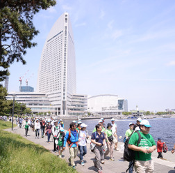 松田丈志と歩くチャリティーウォーキング「WFPウォーク・ザ・ワールド」開催