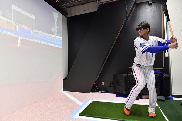横浜DeNAベイスターズ、VRを用いたトレーニングシステム「iCube」導入