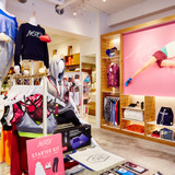ジュンがNIKEと渋谷に新ショップ。職場でもスポーツウェア！