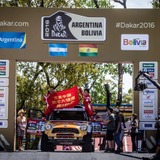 ダカールラリーで初日に事故…レース中断