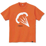 サエコがユニクロのTシャツに