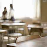 学校の緊急連絡網…今どきはLINEなの？