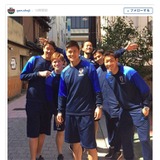 サッカー日本代表「散歩隊」が始動…川島永嗣、長谷部誠、吉田麻也らが街を練り歩く