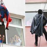 病院の子供たちのためにスーパーヒーローに扮した警察の特殊部隊…首相も登場！
