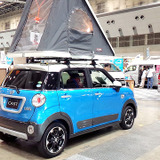 クルマにテントを載せる？“車上泊”という発想