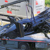 7億円のスーパーカーが大クラッシュ！ 衝撃の一部始終