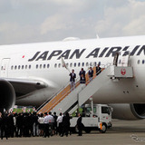 【リオ2016】選手団や都知事を乗せたJAL・ANA機、羽田着