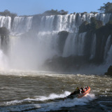 【オビナタの世界放浪記】世界最大、イグアスの滝にボートで飛び込んできた！