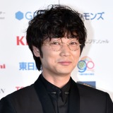 綾野剛、猫耳姿に胸キュン「心が張り裂けそう」…新ドラマ“怪物”ではなく“猫”でアピール