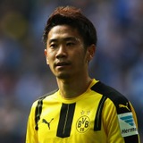 香川真司、パク・チュホ＆宮市亮と3ショット“寿司ディナー”