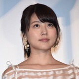 有村架純、美しく引き締まったウエスト披露…「セクシー！」「レアショット！」の反響