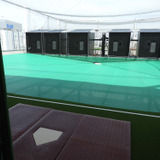 スポーツオーソリティの屋上にバッティングセンターが誕生…子供向け野球教室を実施