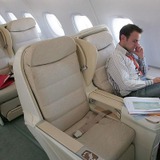 サッカー日本代表が乗る飛行機の「座席」はこんな感じ