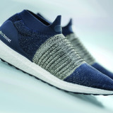 アディダス、ひも無し仕様のランニングシューズ「ウルトラブースト レースレス」先行発売