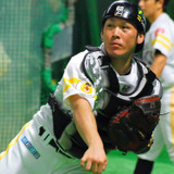 ソフトバンク・甲斐拓也が快挙！育成出身初のベストナイン＆GG賞W受賞「本当に光栄」