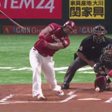 鳥に襲われ、バットが空を飛ぶ…今季の好珍プレー集【楽天編】