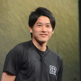 内田篤人、DAZNのCMではセリフ一つ…。発表会でもツッコまれたが空気読む
