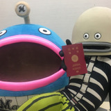 ロッテ謎の魚、再び米で話題に…ハワイ到着の姿に「口から飛び出た手で…」