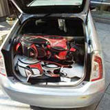 コンパクトかつ軽量で車にもスマート収納のコンパクトスクエアボトムキャディバッグ