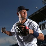 「TURN2」の刻印入りジーター引退記念グラブ限定発売　9月25日