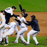 【MLB】ジーター現役最後のヤンキースタジアムでサヨナラヒット…「やっぱりスーパースター」