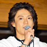 小栗旬、我が子は「めちゃくちゃ可愛い」