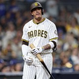 【MLB】“ブチ切れ”マチャドがドアップに……ストライク判定で詰められる「審判カメラ」が迫力満点　米記者「今シーズン最高の瞬間だ」