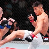 【UFC】中村倫也、三日月蹴りからの追撃で“62秒”KO勝ち　堀口恭司も愛弟子の勝利にガッツポーズで咆哮「思いっきり刺さってる……」