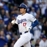 【MLB】敬遠、敬遠、また敬遠……大谷翔平「PS1試合7出塁」で新たなメジャー記録　“4安打爆発”に指揮官の警戒MAX