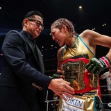 【RIZIN】RENAの一撃で絶対女王が衝撃ダウンも……最後は伊澤星花がギロチンで制す　「女子格はトイレ休憩じゃない」