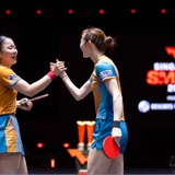 「歴史的偉業を達成」張本美和＆早田ひなの初出場初Vに公式が称賛　好連携見せた“みわひな”ペアが「猛攻で圧倒」【シンガポールスマッシュ】