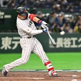 【WBC2026】初回3失点の悪夢から……鈴木誠也、逆方向へ“鮮やか”2ランで反撃の狼煙「日本がすぐさま点差を縮めた」