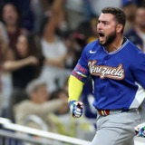 【WBC2026】ベネズエラが中盤に主導権、吉田正尚の“同僚ライバル”アブレイユが追撃のソロ　初の世界一へ前進