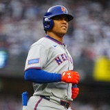 【MLB】メッツに衝撃、主砲ソトが走塁中に“右ふくらはぎ負傷”で途中交代　軽快に二塁ベースを回るも……顔をしかめて減速