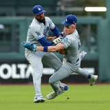 【MLB】ドジャース冷や汗……テオスカーとコールが捕球時に激突で敵地悲鳴　山本由伸が初回に捕まり3失点