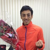芸人ロバート山本がプロボクサーデビュー、4回TKOで勝利