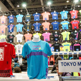 【東京マラソン15】アシックスが大会限定記念グッズを大量投入…グラフィックTシャツは60種類