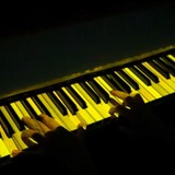 プロジェクションマッピングを自宅で！ピアノの演奏と連動させてみる動画