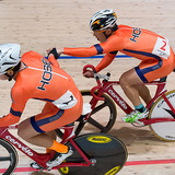 トラック全日本選手権の男子マディソンで新村穣と寺崎浩平の法大チームが優勝