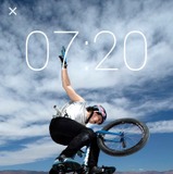 レッドブルの目覚ましアプリ「Red Bull Alert」…アラームを止めるまでの時間が競える