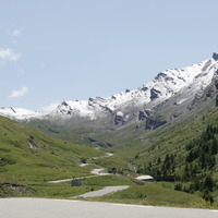 フランスとイタリア国境に位置するアニェル峠