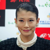 モデルボクサー・高野人母見が「WBO女子世界スーパーフライ級タイトルマッチ」に挑戦。協栄ボクシングジムで記者会見（2015年9月7日）