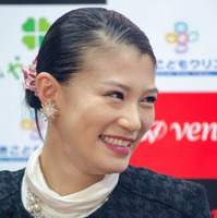 モデルボクサー・高野人母見が「WBO女子世界スーパーフライ級タイトルマッチ」に挑戦。協栄ボクシングジムで記者会見（2015年9月7日）