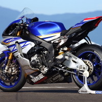 スポーツランドSUGOで公開された「team R1 & YAMALUBE」YZF-R1M