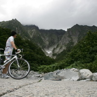 【山口和幸の茶輪記】谷川岳の紅葉をロードバイクで見に行ってみよう