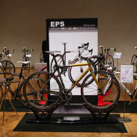 　コルナゴジャパンは、サイクルモードなどの展示会に先駆け「COLNAGO Festa 2009」と題した一般ユーザー向けの2009年モデル発表会を開催する。