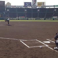 甲子園で年末記念投球イベント…マウンドに上がって投球！